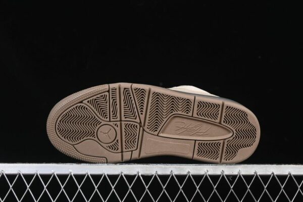 AJ Flight Court ‘Khaki Ironstone’ IO7612-220 AJ Flight Court ‘Khaki Ironstone’ IO7612-220