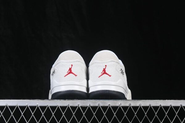 AJ Flight Court ‘Sail’ IQ0304-133