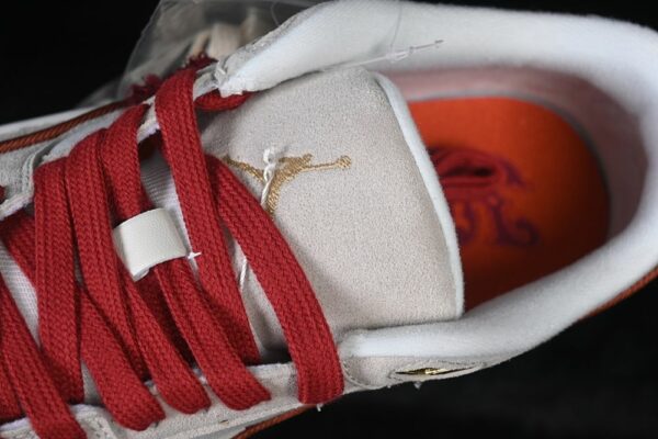 AJ Flight Court ‘Year of the Horse’ IQ1107-171 AJ Flight Court ‘Year of the Horse’ IQ1107-171