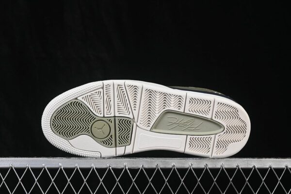 AJ Flight Court ‘Spruce Mist Medium Olive Green’ HF3255-301