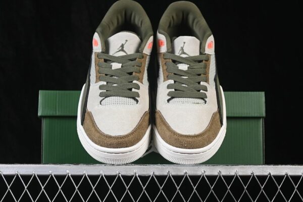 AJ Flight Court ‘Spruce Mist Medium Olive Green’ HF3255-301