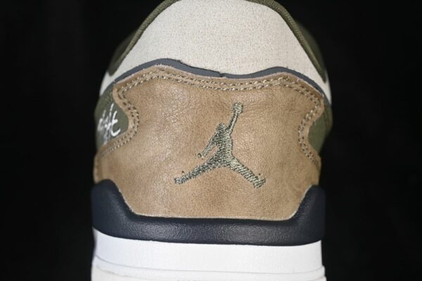AJ Flight Court ‘Spruce Mist Medium Olive Green’ HF3255-301