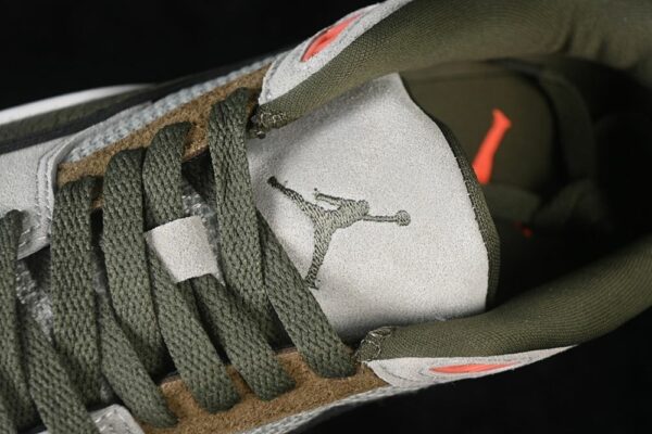 AJ Flight Court ‘Spruce Mist Medium Olive Green’ HF3255-301