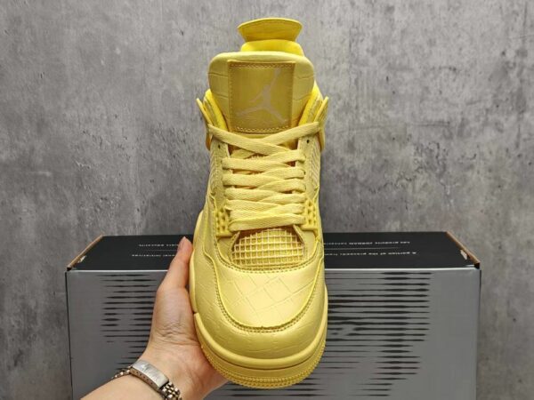 AJ 4 x J Balvin ‘Lemonade’ IW2872-700