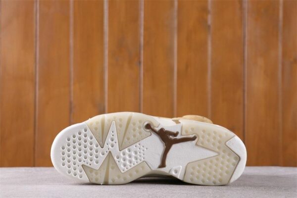 AJ 6 Retro ‘Wheat’ 384664-705 AJ 6 Retro ‘Wheat’ 384664-705