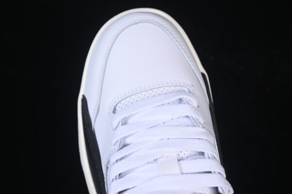 AJ Flight Court ‘White Sail Black’ HF3255-112 AJ Flight Court ‘White Sail Black’ HF3255-112