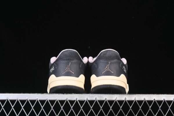 AJ Flight Court ‘Neapolitan’ HF3255-012 AJ Flight Court ‘Neapolitan’ HF3255-012
