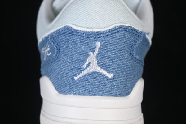 AJ Flight Court SE ‘Worn Blue Denim’ IB4414-100