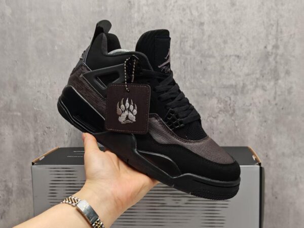 AJ 4 ‘Berlin’ JA9635-001 AJ 4 ‘Berlin’ JA9635-001