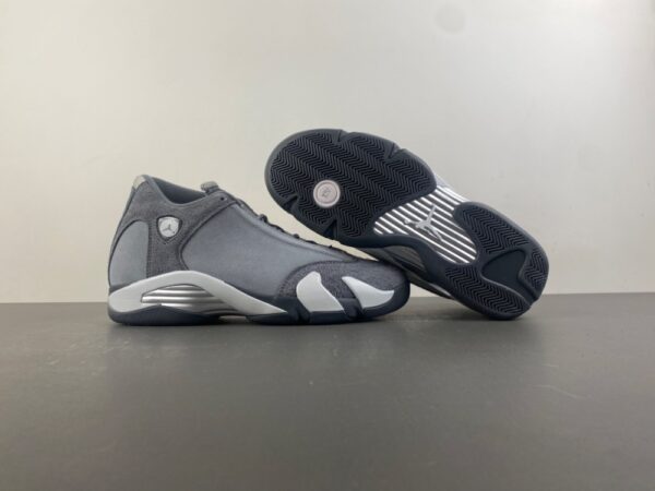 AJ 14 Retro ‘Flint Grey’ FJ3460-012 AJ 14 Retro ‘Flint Grey’ FJ3460-012