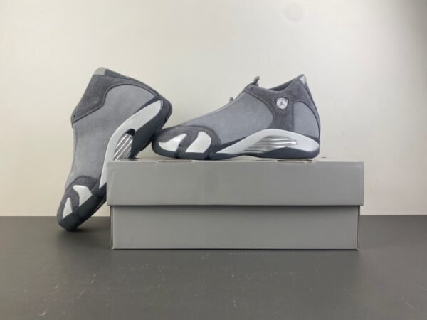 AJ 14 Retro ‘Flint Grey’ FJ3460-012 AJ 14 Retro ‘Flint Grey’ FJ3460-012