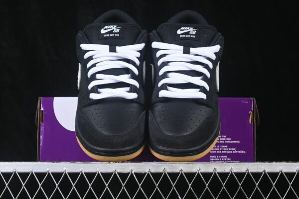 Nike SB Dunk Low Pro ‘Black White Gum’ HF3704-003 Nike SB Dunk Low Pro ‘Black White Gum’ HF3704-003