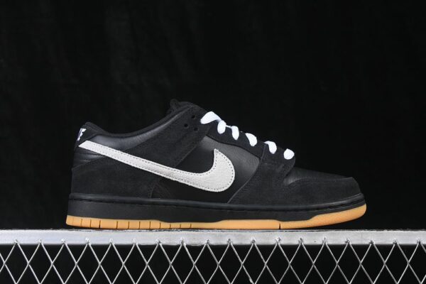 Nike SB Dunk Low Pro ‘Black White Gum’ HF3704-003 Nike SB Dunk Low Pro ‘Black White Gum’ HF3704-003