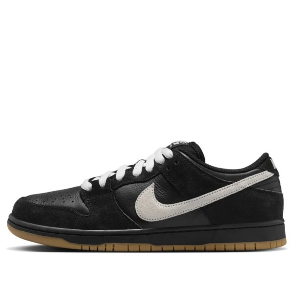Nike SB Dunk Low Pro ‘Black White Gum’ HF3704-003 Nike SB Dunk Low Pro ‘Black White Gum’ HF3704-003