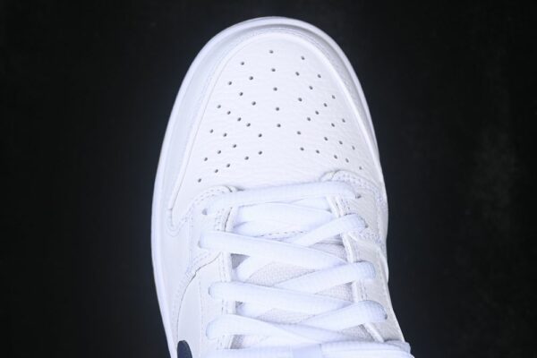Nike SB Dunk Low ‘Orange Label White Navy’ CZ2249-100