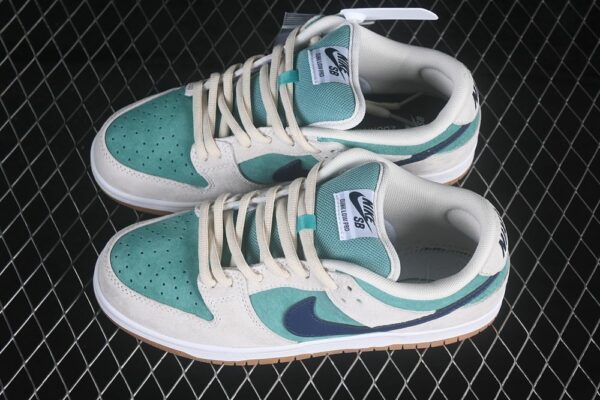 Nike SB Dunk Low ‘Mineral Slate Particle Rose’ HQ1625-300