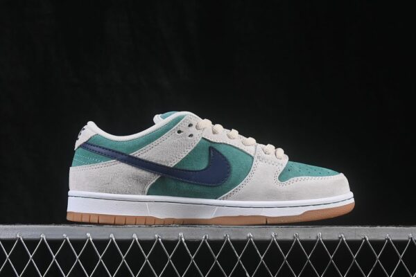 Nike SB Dunk Low ‘Mineral Slate Particle Rose’ HQ1625-300