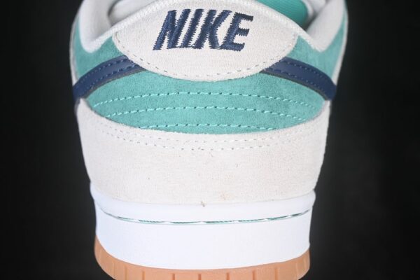 Nike SB Dunk Low ‘Mineral Slate Particle Rose’ HQ1625-300