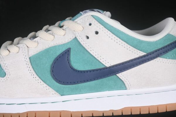 Nike SB Dunk Low ‘Mineral Slate Particle Rose’ HQ1625-300