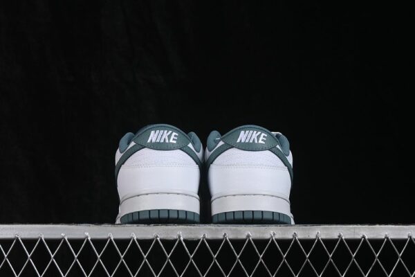 Nike Dunk Low Retro ‘Pure Platinum’ IH1940-002 Nike Dunk Low Retro ‘Pure Platinum’ IH1940-002