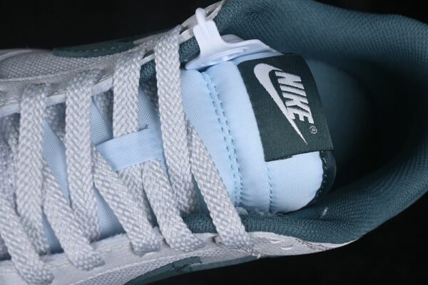 Nike Dunk Low Retro ‘Pure Platinum’ IH1940-002 Nike Dunk Low Retro ‘Pure Platinum’ IH1940-002