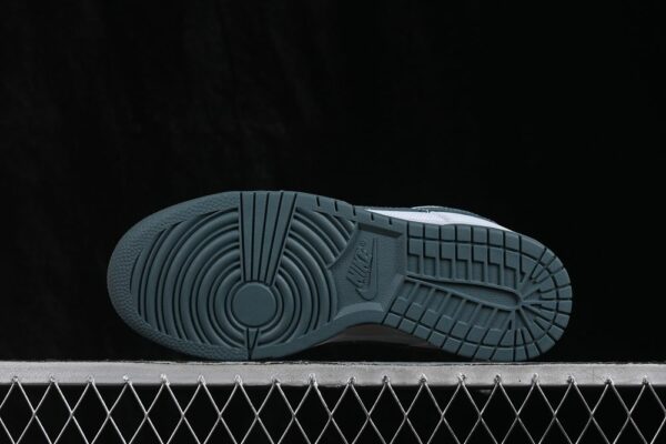 Nike Dunk Low Retro ‘Pure Platinum’ IH1940-002 Nike Dunk Low Retro ‘Pure Platinum’ IH1940-002