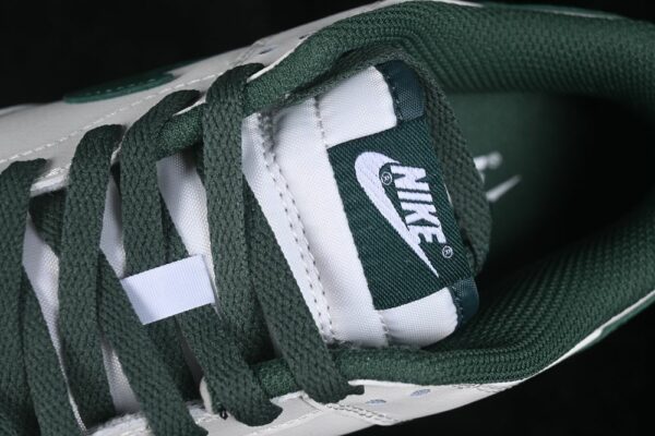 Nike Dunk Low ‘Sail Fir’ HF5441-115 Nike Dunk Low ‘Sail Fir’ HF5441-115