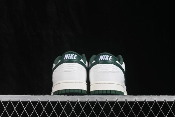 Nike Dunk Low ‘Sail Fir’ HF5441-115 Nike Dunk Low ‘Sail Fir’ HF5441-115