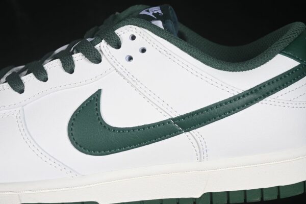 Nike Dunk Low ‘Sail Fir’ HF5441-115 Nike Dunk Low ‘Sail Fir’ HF5441-115