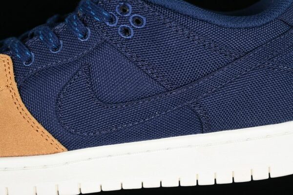 Nike SB Dunk Low ‘Midnight Navy Desert Ochre’ DX6775-400