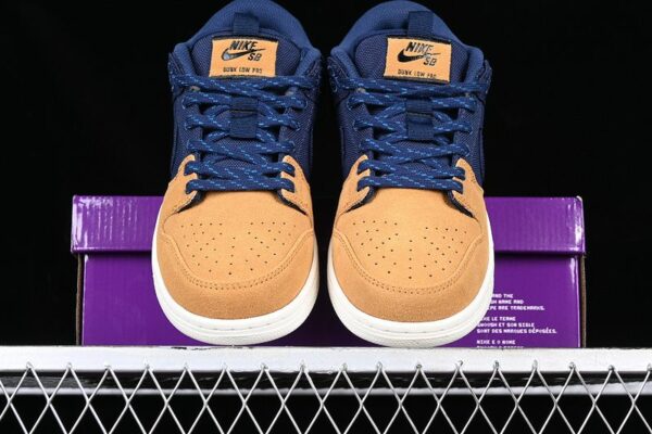 Nike SB Dunk Low ‘Midnight Navy Desert Ochre’ DX6775-400