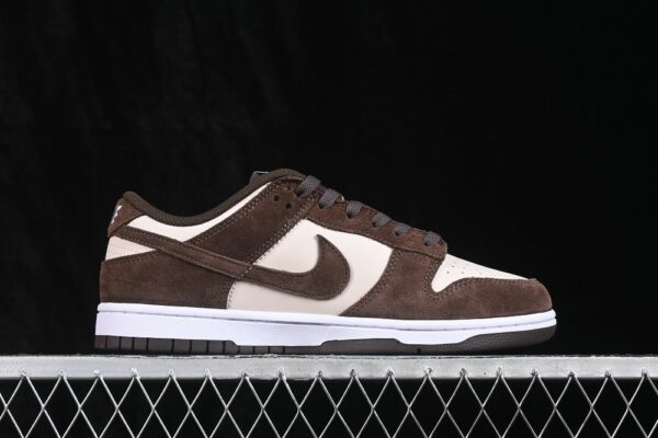 Nike Dunk Low ‘Baroque Brown’ IO4244-102