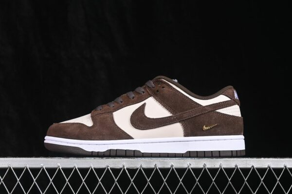 Nike Dunk Low ‘Baroque Brown’ IO4244-102