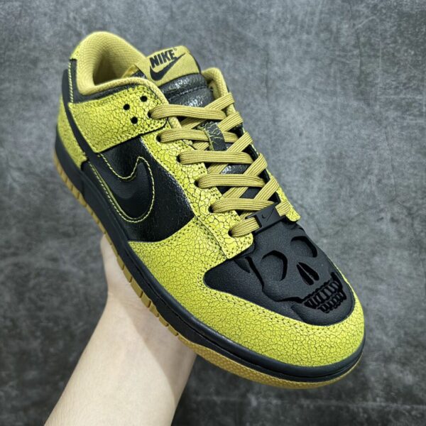 Nike Dunk Low Retro Halloween QS HV6103-300