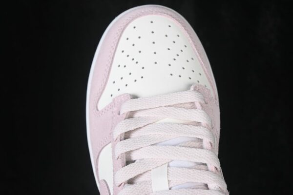 Nike Dunk Low ‘Sail Pearl Pink’ IO4244-100