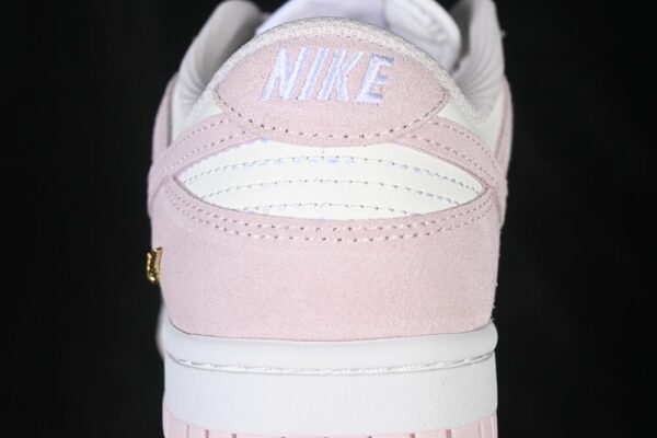 Nike Dunk Low ‘Sail Pearl Pink’ IO4244-100