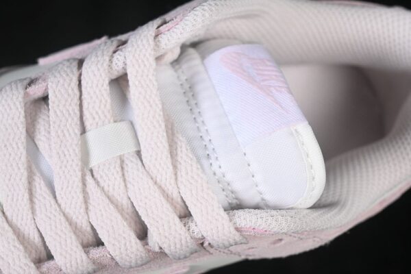 Nike Dunk Low ‘Sail Pearl Pink’ IO4244-100