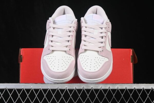 Nike Dunk Low ‘Sail Pearl Pink’ IO4244-100