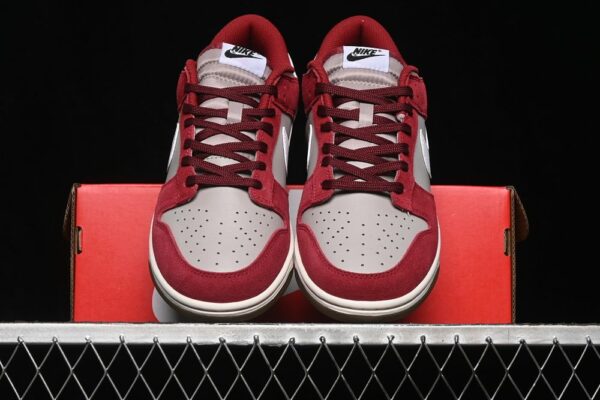Nike Dunk Low Retro SE ‘College Grey Team Red’ IB6399-004