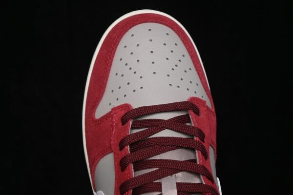 Nike Dunk Low Retro SE ‘College Grey Team Red’ IB6399-004