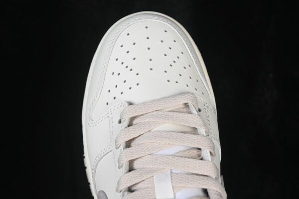 Nike Dunk Low ‘Soft Pearl’ HF5441-007