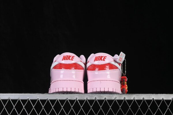 Nike Dunk Low Valentine’s Day IQ0218-663