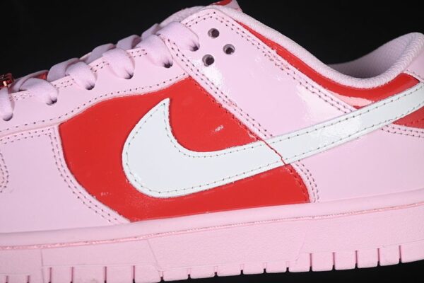 Nike Dunk Low Valentine’s Day IQ0218-663