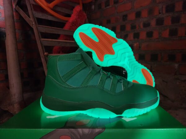 AJ 11 “Green Screen” IQ5700-900