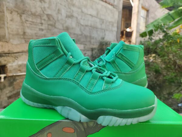AJ 11 “Green Screen” IQ5700-900