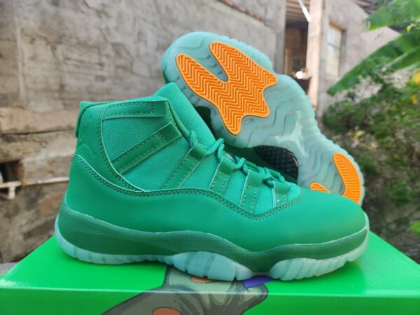 AJ 11 “Green Screen” IQ5700-900