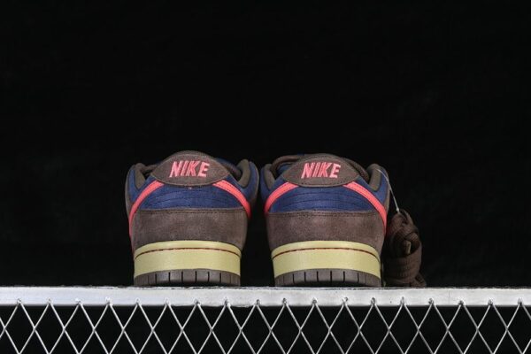 Nike SB Dunk Low ‘Baroque Brown Adobe’ HQ1625-200 Nike SB Dunk Low ‘Baroque Brown Adobe’ HQ1625-200