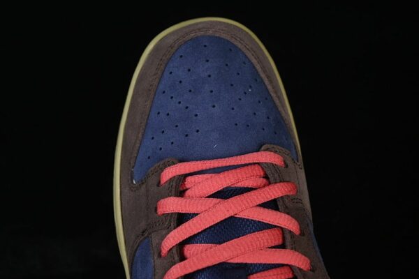 Nike SB Dunk Low ‘Baroque Brown Adobe’ HQ1625-200 Nike SB Dunk Low ‘Baroque Brown Adobe’ HQ1625-200