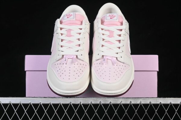 Nike Dunk Low ‘Valentine’s Day’ IQ1145-610 Nike Dunk Low ‘Valentine’s Day’ IQ1145-610