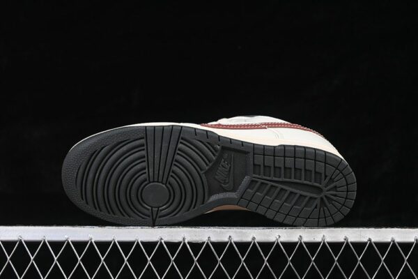 Nike Dunk Low ‘Dark Pony Soft Pearl’ IM6670-202 Nike Dunk Low ‘Dark Pony Soft Pearl’ IM6670-202